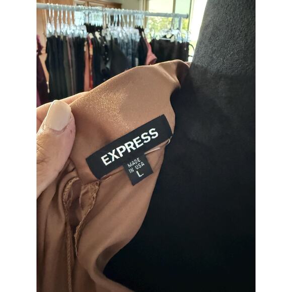 Express top sleeveless blouse summer wear work casual attire - Picture 5 of 5